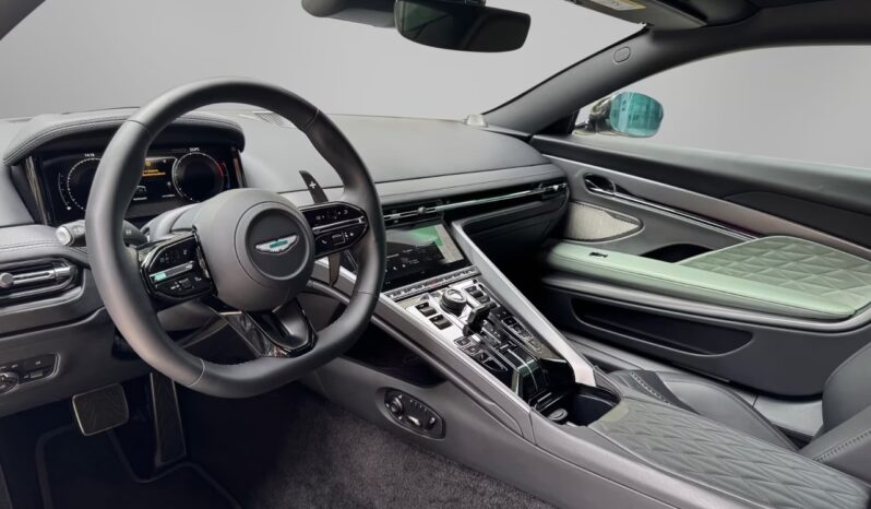 
								Aston Martin DB12 Coupe full									