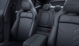 
										Aston Martin DBX S full									